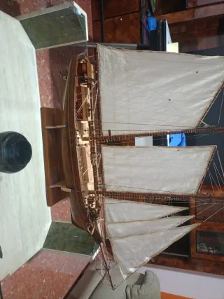 Barco de madera velero maqueta