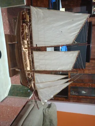 Barco de madera velero maqueta