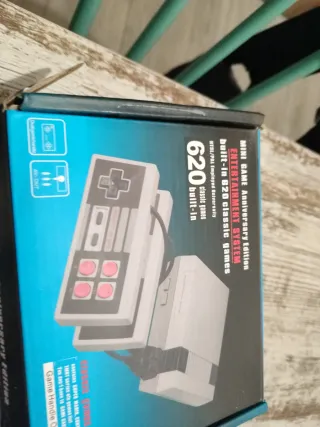 Mini consola 620 juegos clásicos