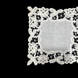 Pañuelo antiguo encaje Duquesa inglés