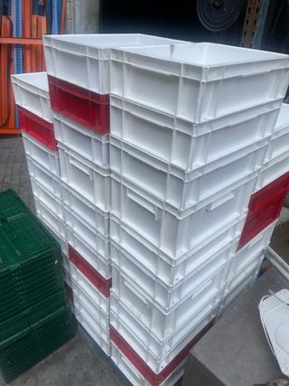 Cajas de plástico apilables