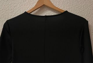 Vestido negro Stradivarius