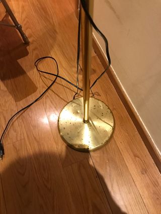 Lámpara de pie dorada vintage