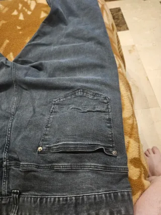 Pantalón vaquero azul/gris