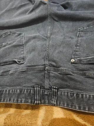 Pantalón vaquero azul/gris