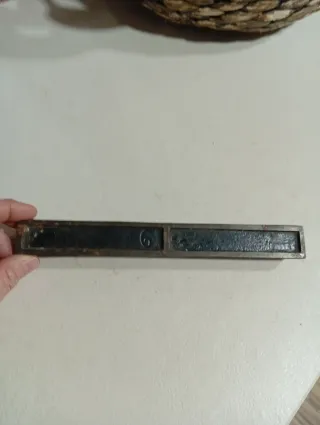 Nivel de hierro antiguo de más de 100 años