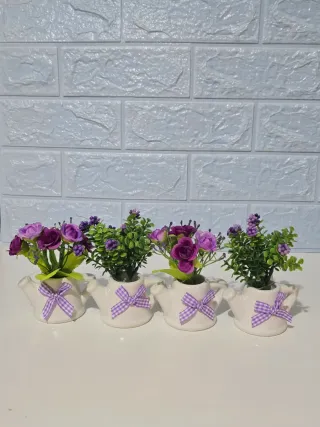 4 Macetas Regadera Flores Artificiales Moradas