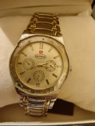 Reloj Geneva Dorado y Plateado