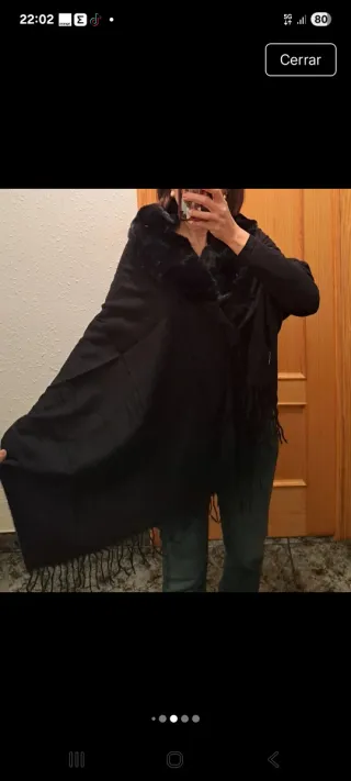 Estola de pelo negra