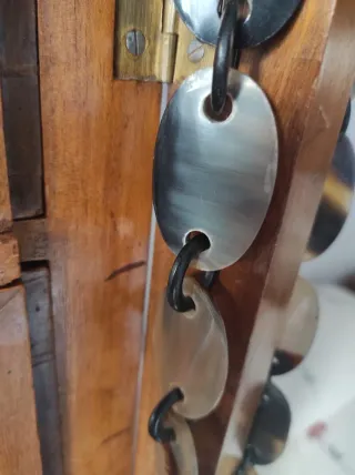 Collar ovalado de cuerno