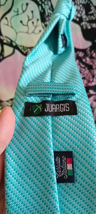 Lote de 5 corbatas (roja, azul, gris)