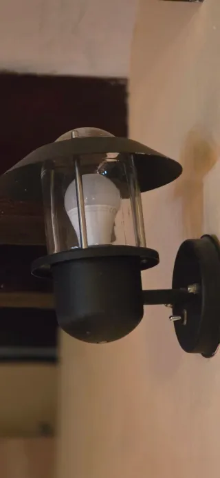 Aplique de pared negro con cristal