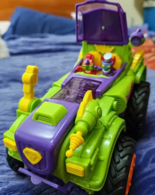 Lote Camión Super Things Rivals of Kaboom+coches