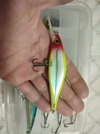8 señuelos pesca marca top