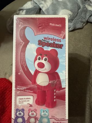 Altavoz azul con forma de oso