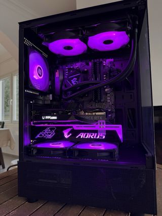 PC GAMING ESTÉTICO Y POTENTE