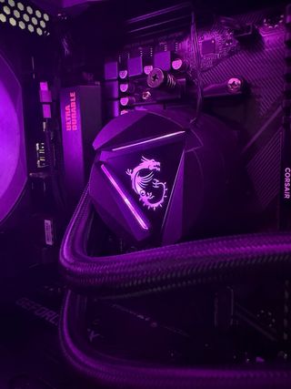 PC GAMING ESTÉTICO Y POTENTE