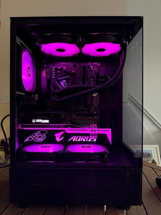 PC GAMING ESTÉTICO Y POTENTE