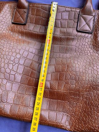 BOLSO MARRON GRANDE HOMBRO TIPO PIEL PORTATIL