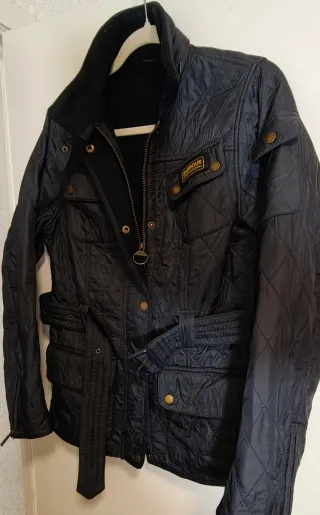 Chaqueta Barbour acolchada negra hombre