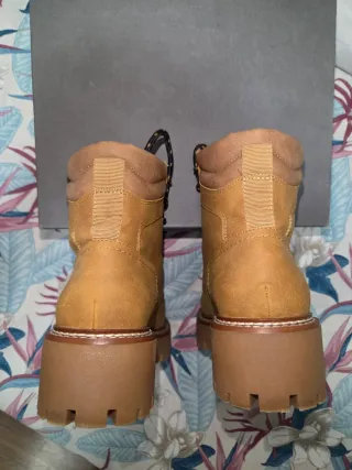 Anfibi Stradivarius Taglia 38 Nuovi