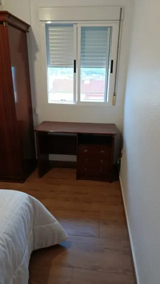 Dormitorio juvenil clásico madera