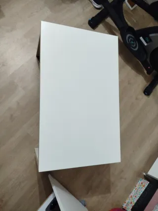 Mesa auxiliar blanca Ikea