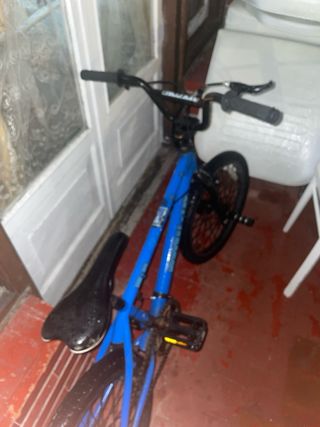 Bicicleta BMX Azul Poco Usada