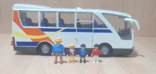 Playmobil Bus y Figuras