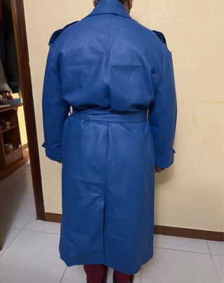 Gabardina polipiel azul