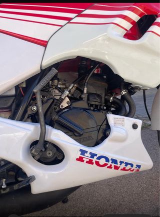 Honda NSR 75F1,carenados nuevos,escape de casa.