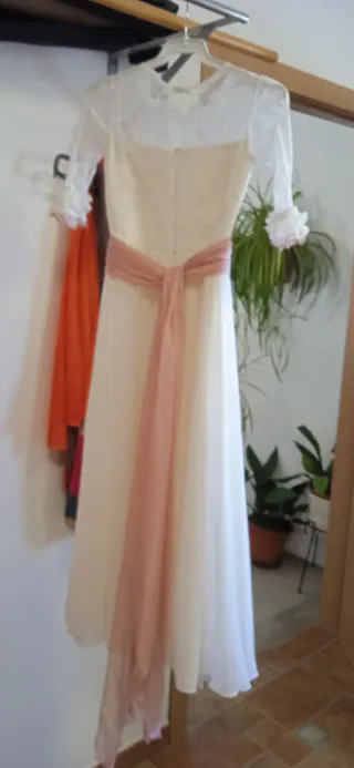 Vestido rosa sin mangas