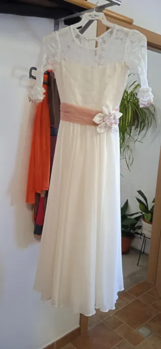 Vestido rosa sin mangas