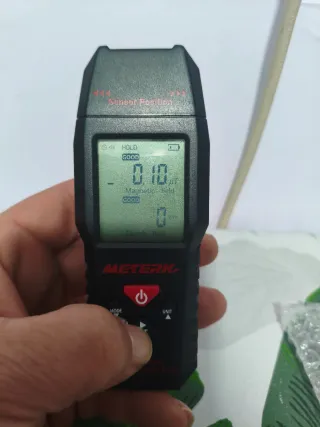 Medidor de campo electromagnético METERK