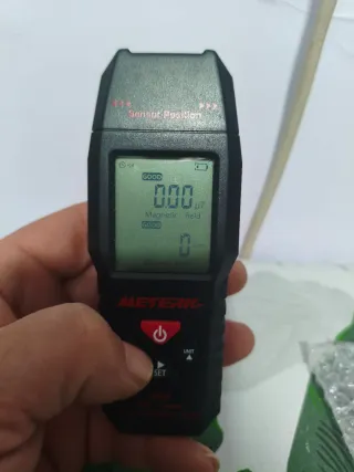 Medidor de campo electromagnético METERK