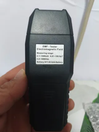 Medidor de campo electromagnético METERK