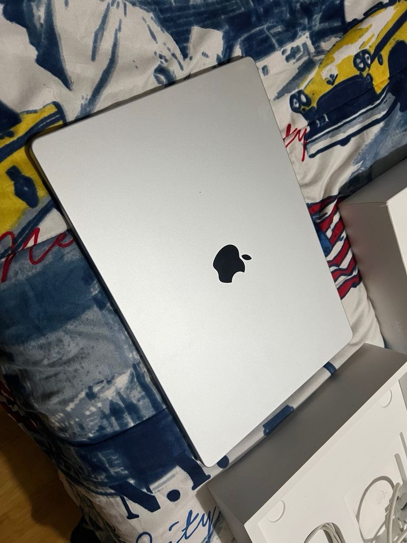 MacBook Pro 16 M1 Max 1TB 32GB RAM afbeelding 8