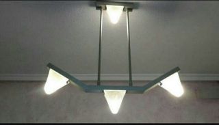 Lámpara colgante moderna gris y blanca