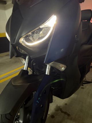 Yamaha XMAX 300cc 2019 Nuevo Motor Blue Core