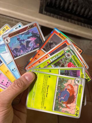 Lote 31 cartas Pokémon Phantasmal Flames esp/eng
