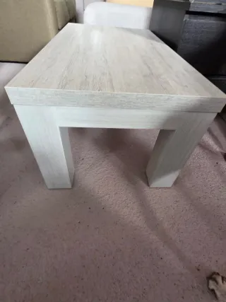 Mesa baja de madera maciza
