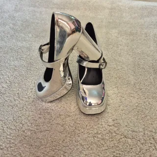 Zapatos de tacón  plateados Catwalk