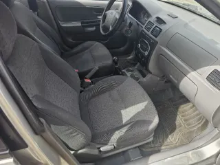 KIA Rio 1.3i 80cv 200000km etiqueta B año2005