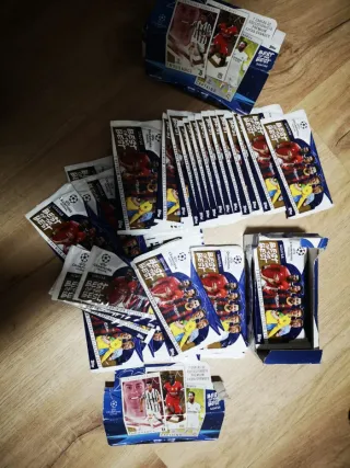 Lote 60  Sobres Cromos Champions League Topps.