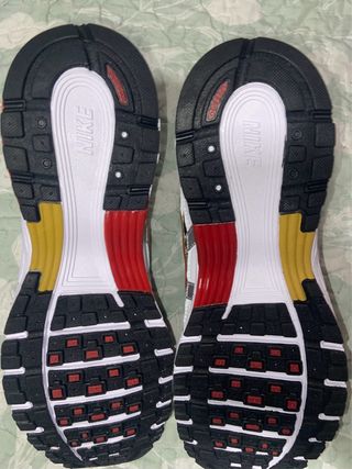 Nike P-6000 Plata/Rojo Talla 42