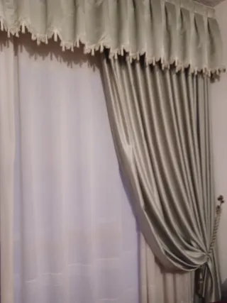 Cortinas Salón Verdes y Blancas