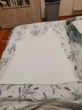 Canottiera con pizzo bianca