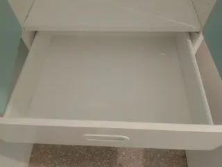 Armario juvenil azul y blanco