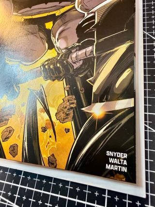 Lote 2 comics USA Absolute Batman 4 Kaare Andrews