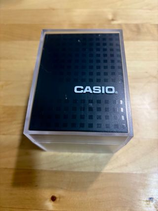 Reloj Casio Dorado con Esfera Verde